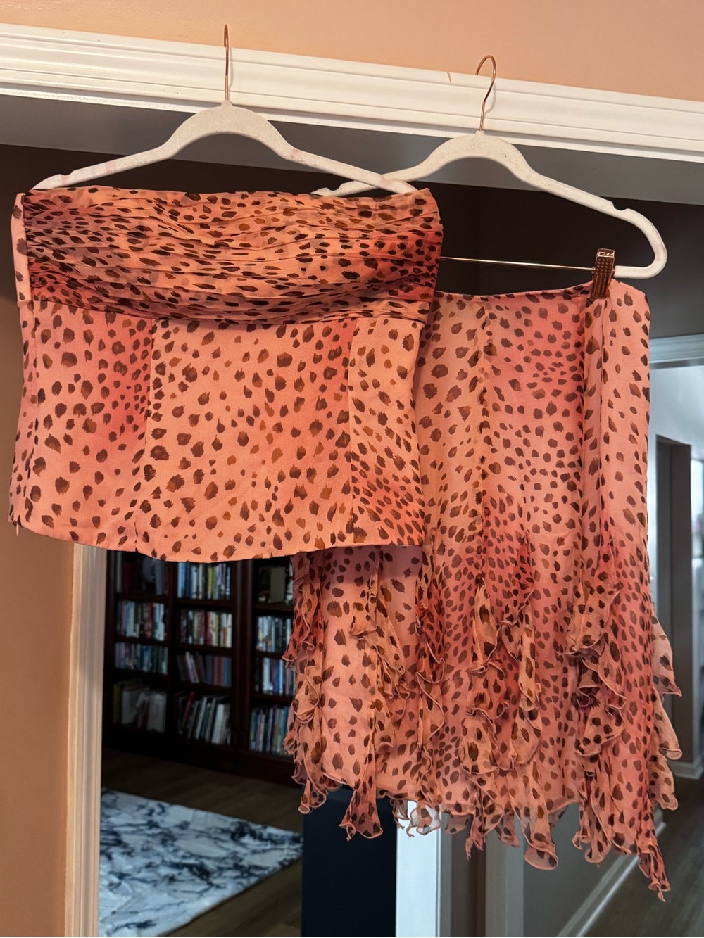 Dana Buchman 100% Silk Leopard Print Corset Top Skirt Set Size 8 Y2K